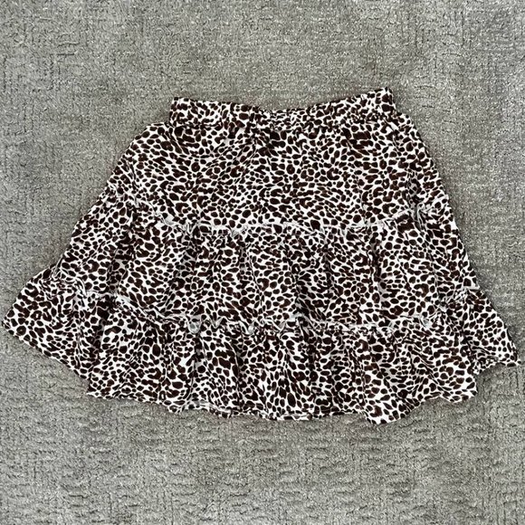 SHEIN Leopard Print Ruffled Mini Skirt - Like New - Picture 2 of 5